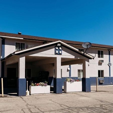 Travelodge By Wyndham Worland Extérieur photo