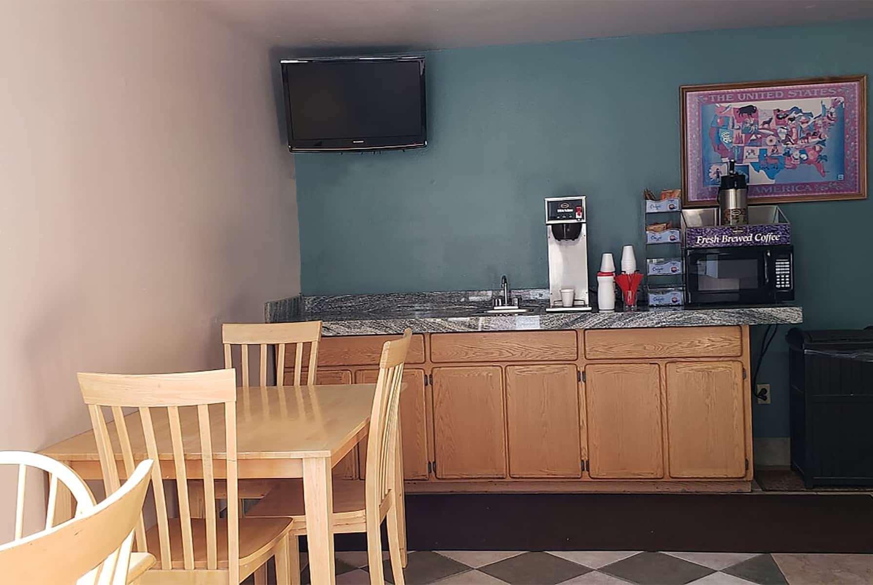 Travelodge By Wyndham Worland Extérieur photo