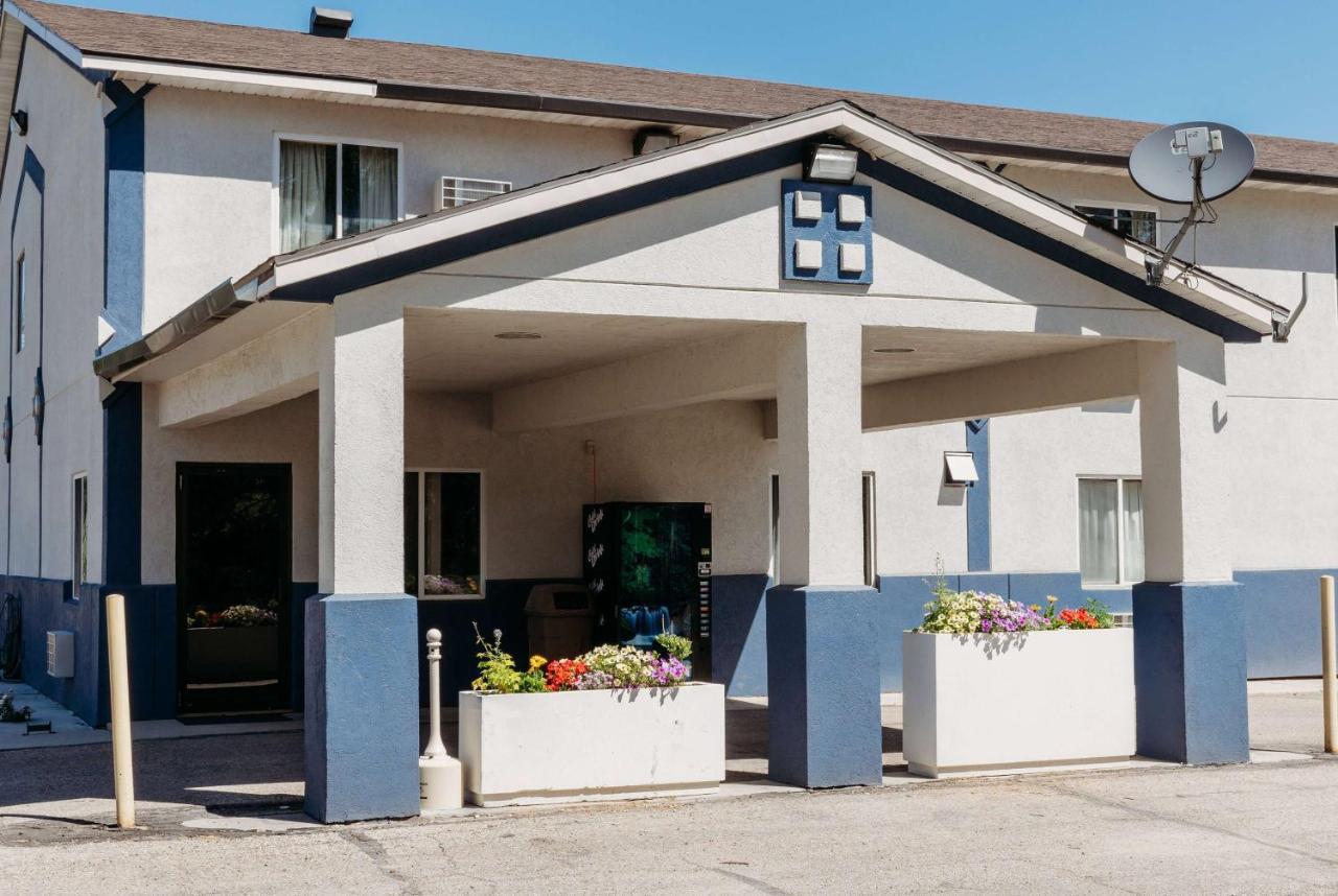 Travelodge By Wyndham Worland Extérieur photo