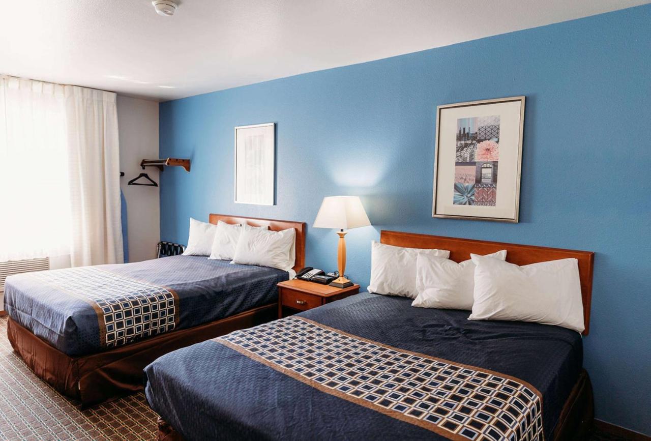 Travelodge By Wyndham Worland Extérieur photo