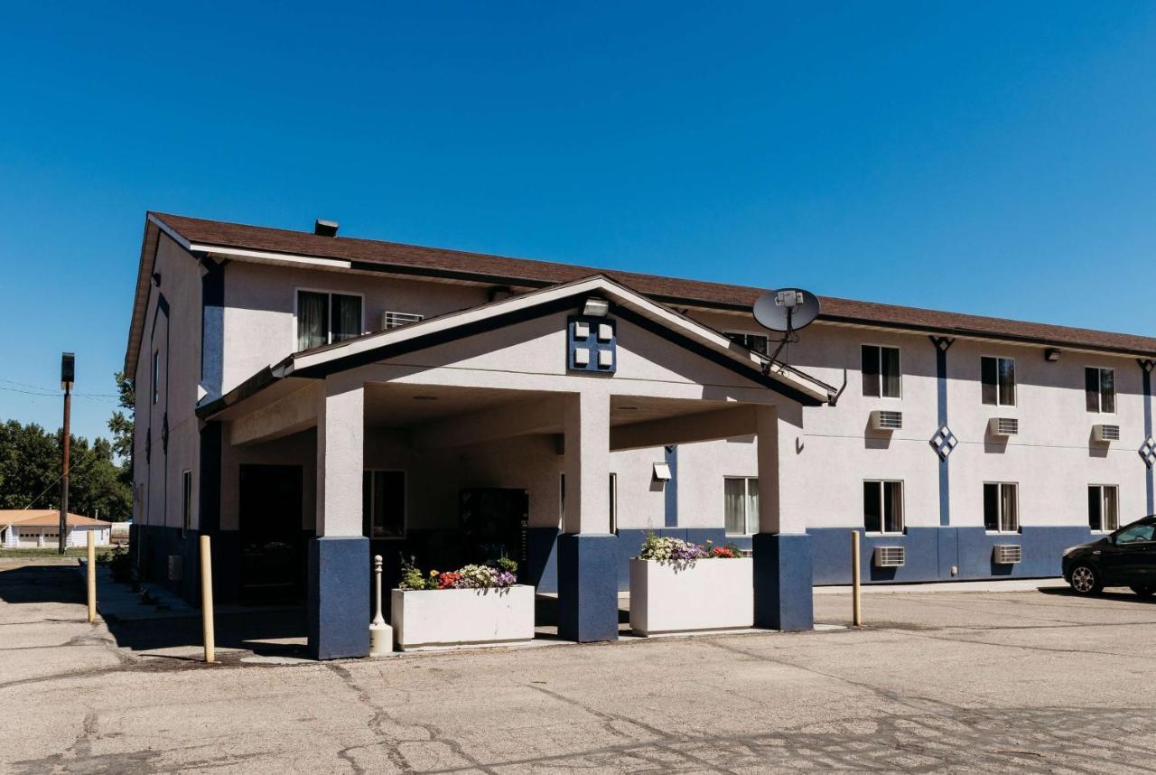 Travelodge By Wyndham Worland Extérieur photo