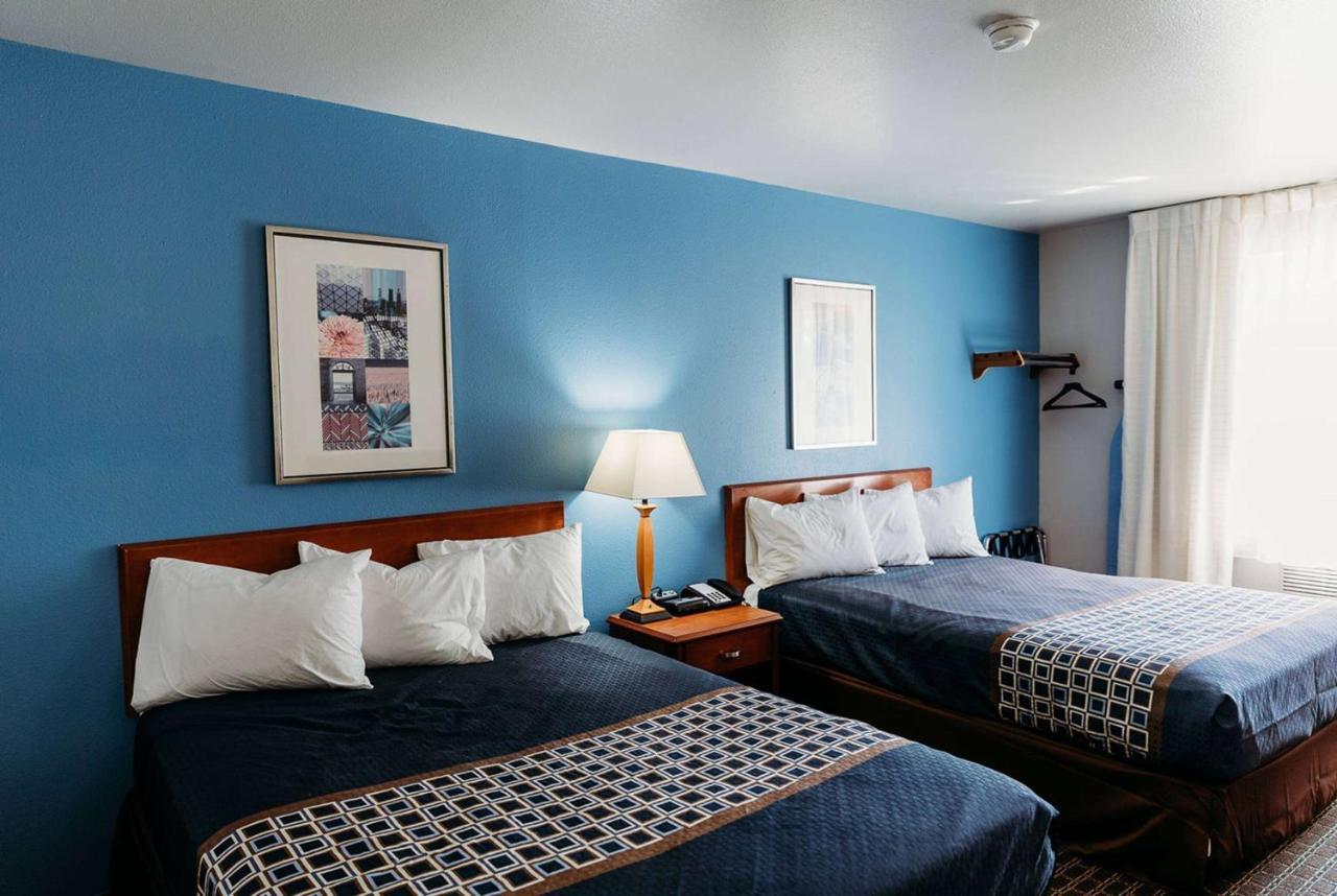 Travelodge By Wyndham Worland Extérieur photo